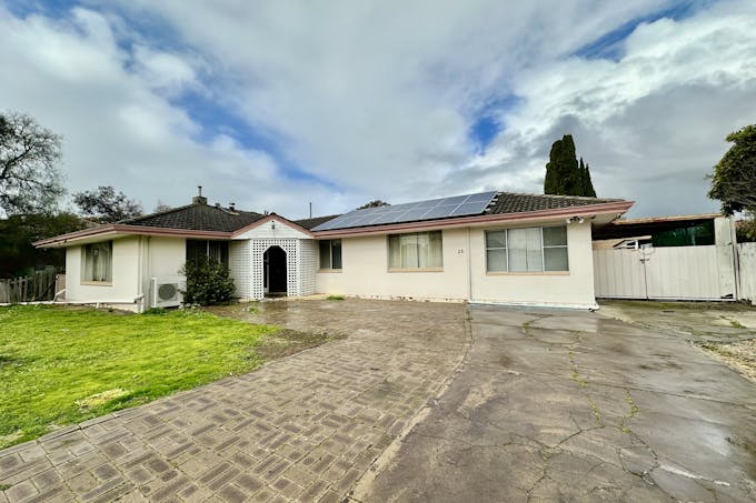 28 Park Street, Katanning, WA, 6317 - Image 1