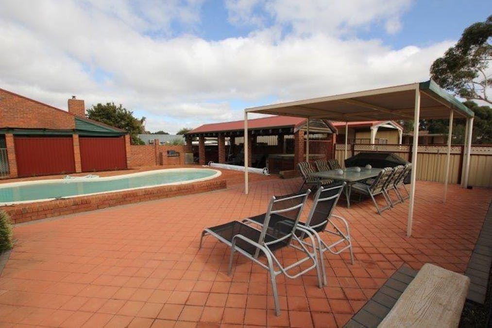 1 Cowan Way, Merredin, WA, 6415 - Image 16