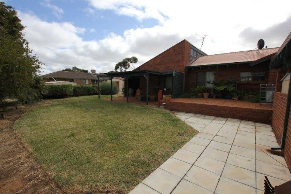 1 Cowan Way, Merredin, WA, 6415 - Image 20