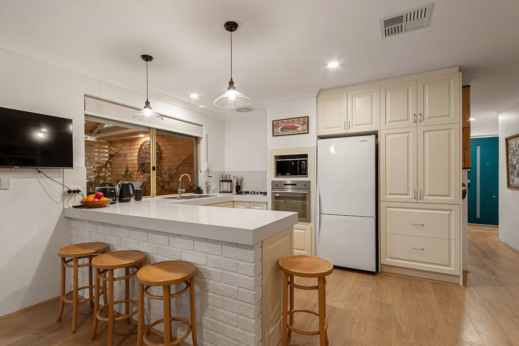 4 Argonaut Avenue, Waikiki, WA, 6169 - Image 9