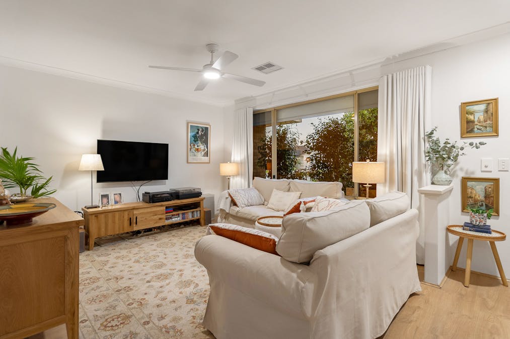 4 Argonaut Avenue, Waikiki, WA, 6169 - Image 4