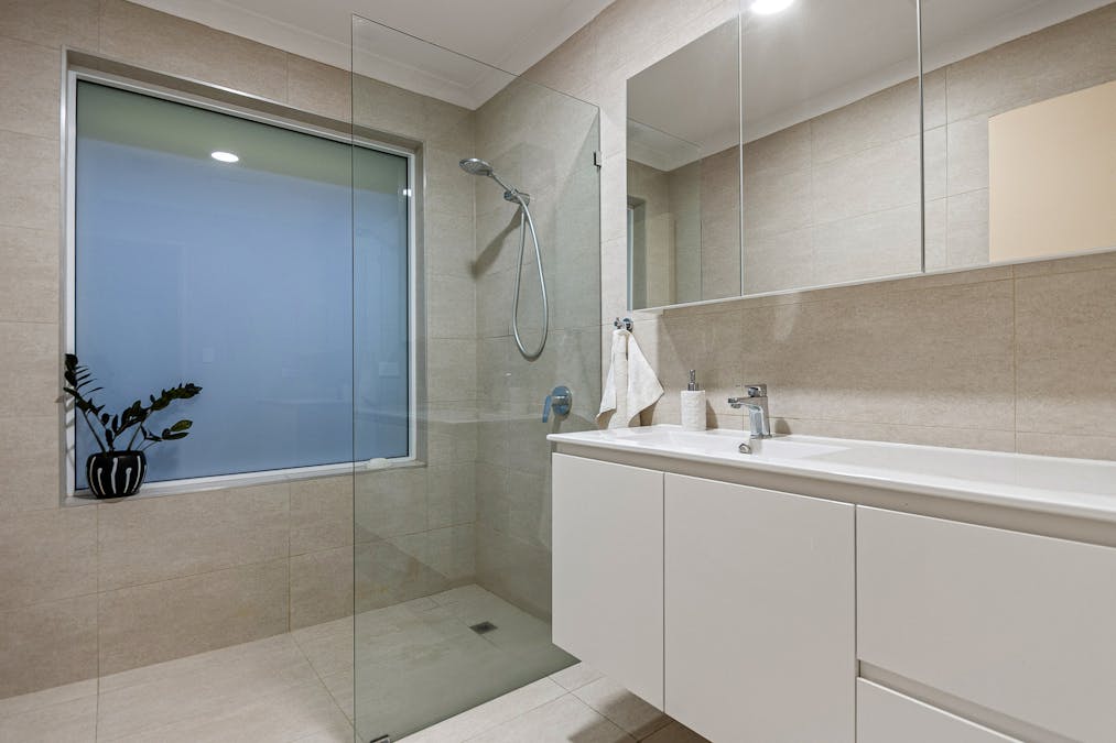 4 Argonaut Avenue, Waikiki, WA, 6169 - Image 14