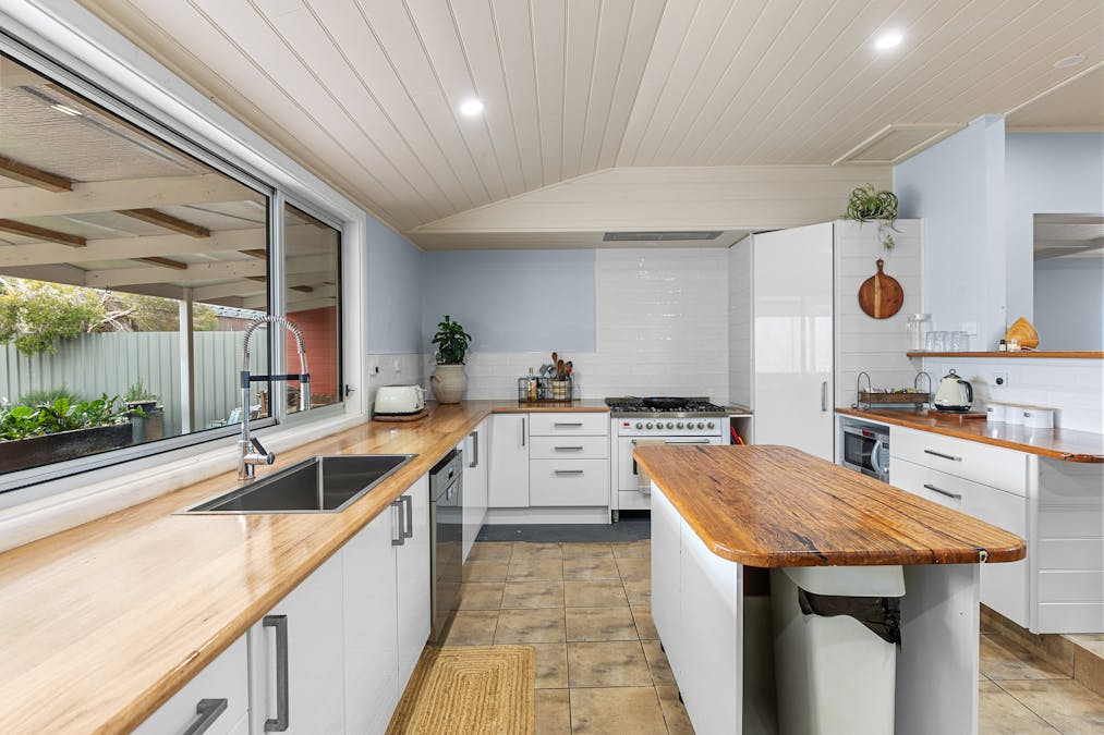 34 Bartley Street, Moyhu, VIC, 3732 - Image 5