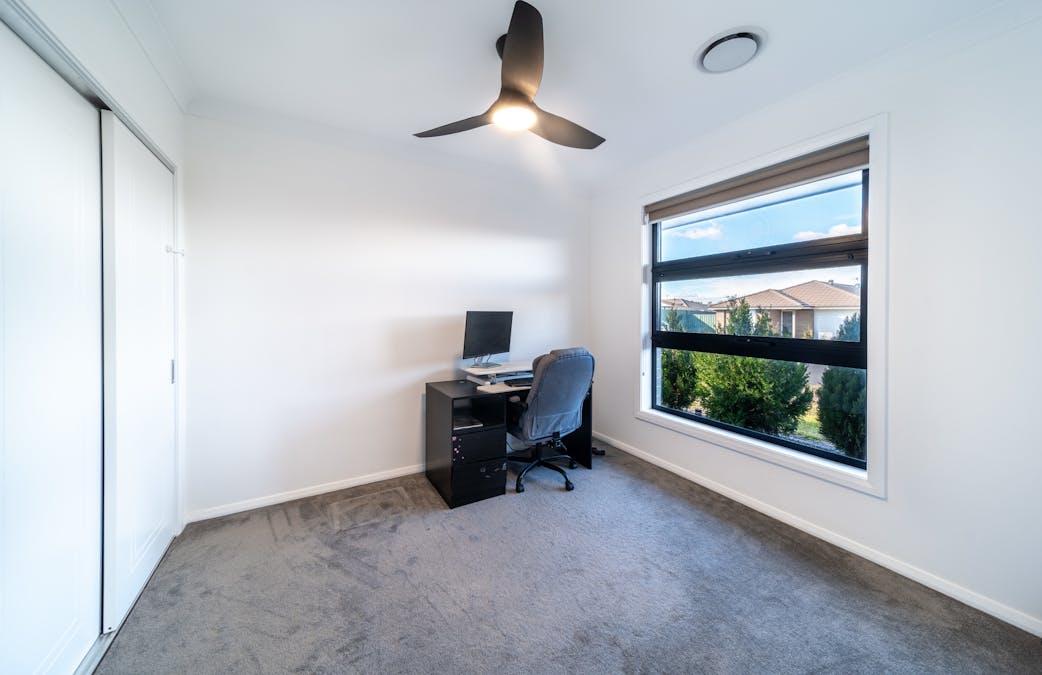 6 Bradford Circuit, Dubbo, NSW, 2830 - Image 3