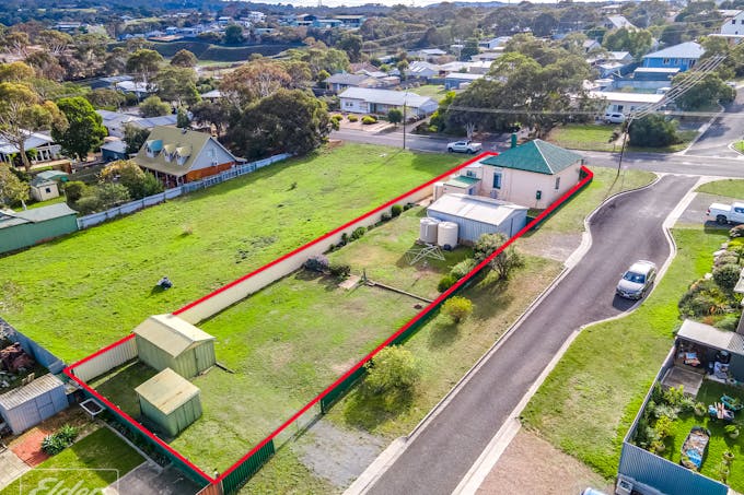 13 Keithalan Avenue, Victor Harbor, SA, 5211 - Image 2