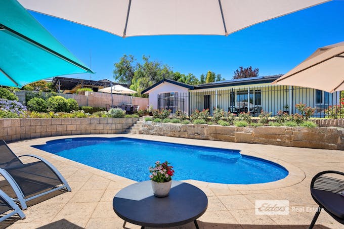 72A Fitzgerald Way, Australind, WA, 6233 - Image 1