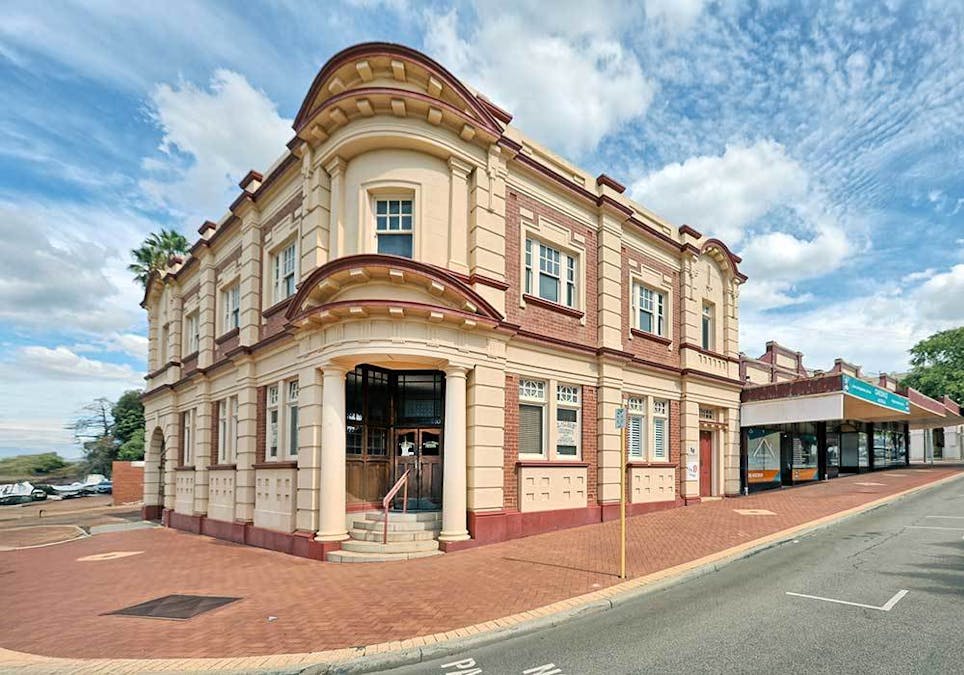 87 & 87A Forrest Street, Narrogin, WA, 6312 - Image 11