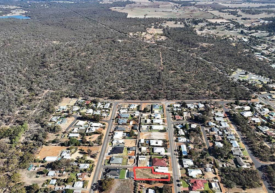 87 & 87A Forrest Street, Narrogin, WA, 6312 - Image 7
