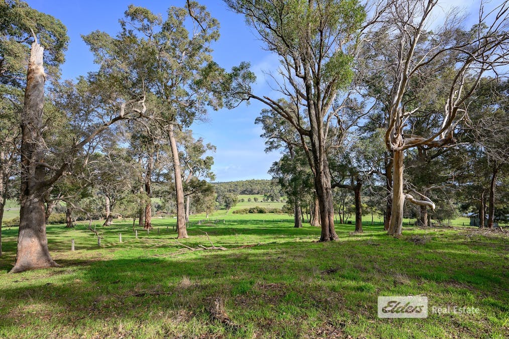 130 | 131 /Thomson Street, Donnybrook, WA, 6239 - Image 11