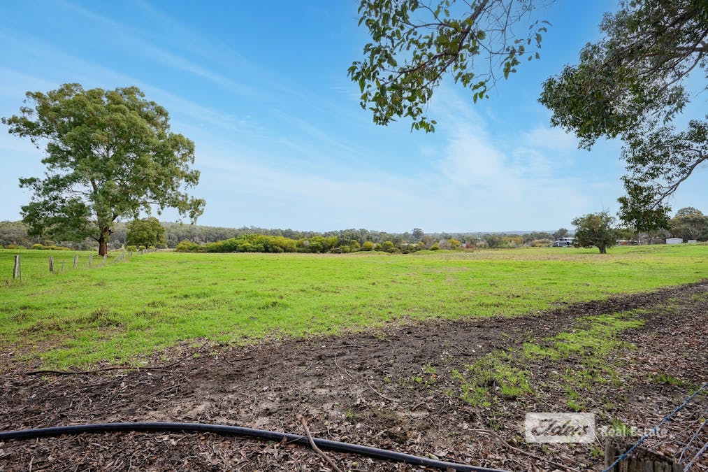 130 | 131 /Thomson Street, Donnybrook, WA, 6239 - Image 17