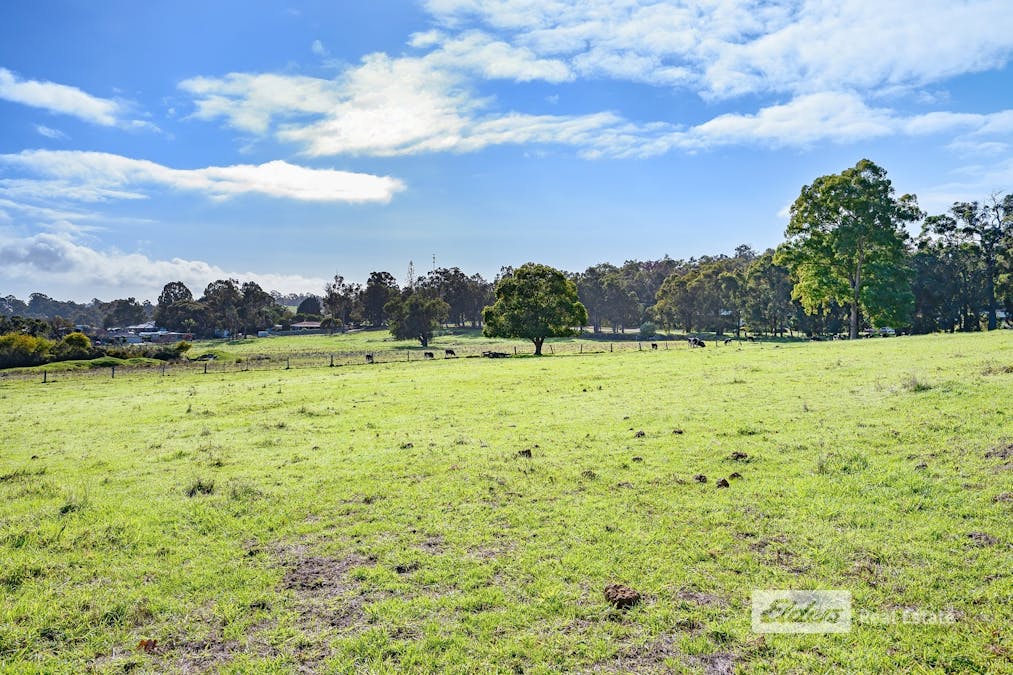 130 | 131 /Thomson Street, Donnybrook, WA, 6239 - Image 18