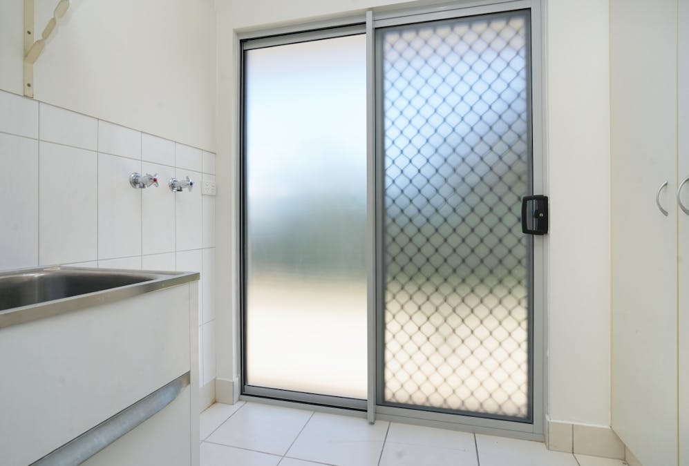 Lyons, NT, 0810 - Image 21