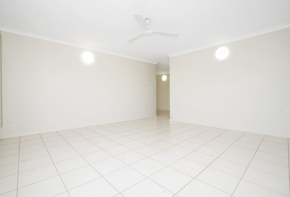 Lyons, NT, 0810 - Image 7