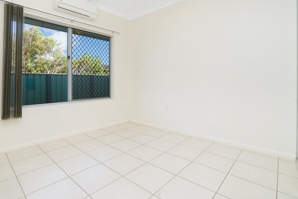 Lyons, NT, 0810 - Image 17