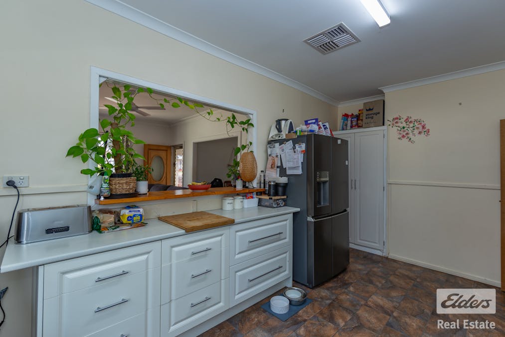 21 Gerald Terrace, Northam, WA, 6401 - Image 9