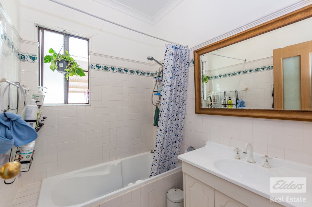 21 Gerald Terrace, Northam, WA, 6401 - Image 16