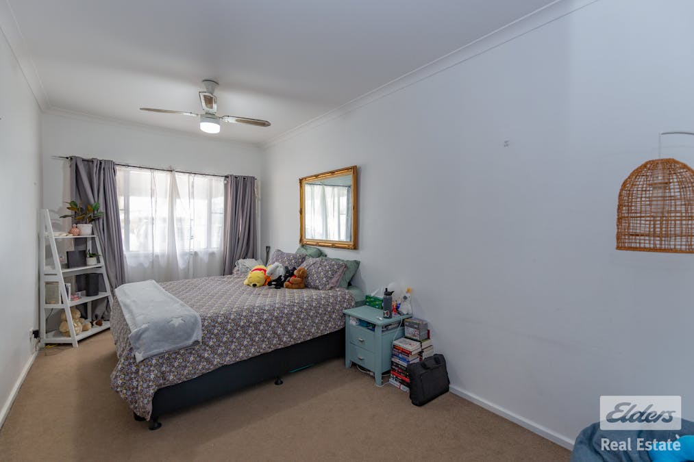21 Gerald Terrace, Northam, WA, 6401 - Image 13