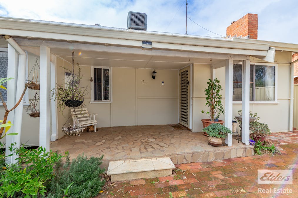 21 Gerald Terrace, Northam, WA, 6401 - Image 6