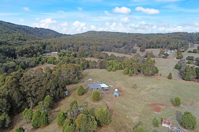 1376 Old Tolmie Road, Tolmie, VIC, 3723 - Image 2