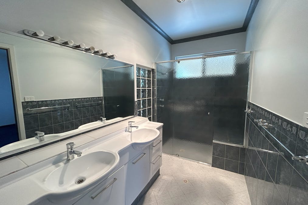 200 Cathedral Avenue, Leschenault, WA, 6233 - Image 13