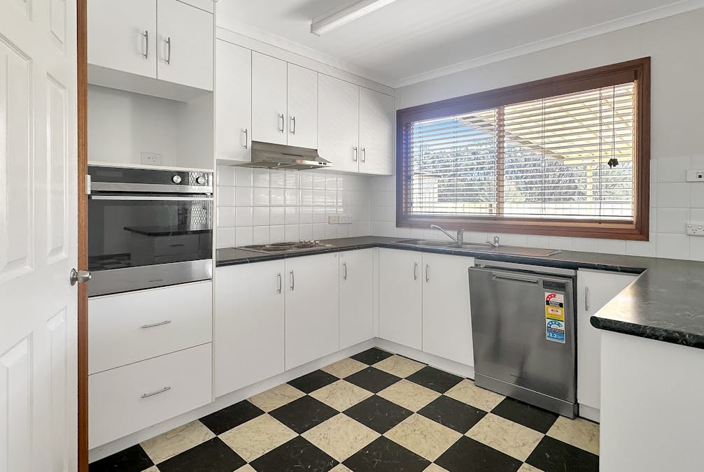 39 Duffy Drive, Cobar, NSW, 2835 - Image 4