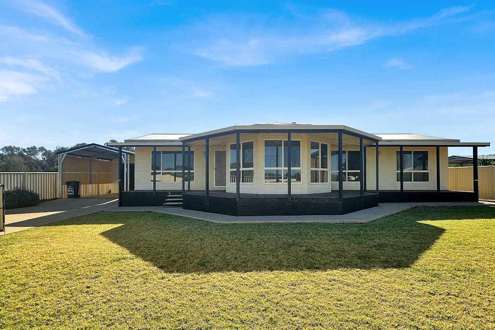 39 Duffy Drive, Cobar, NSW, 2835 - Image 1