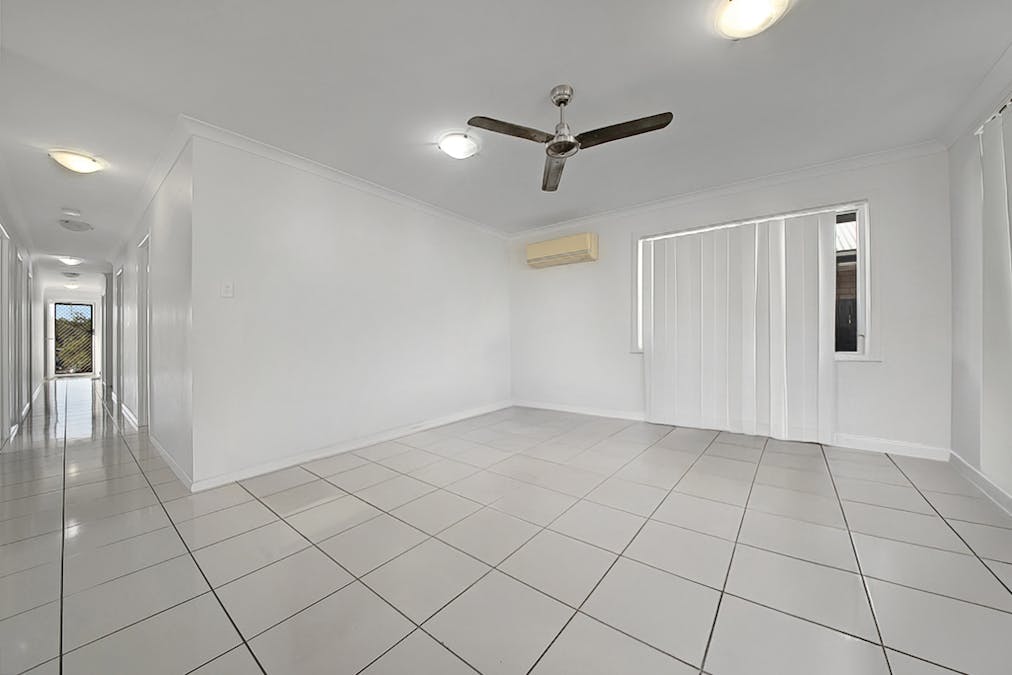 12 Bufflehead Road, Kirkwood, QLD, 4680 - Image 4