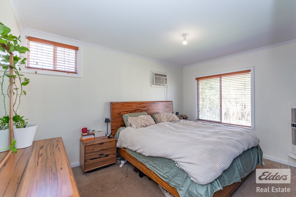 17 Railway Road, Clackline, WA, 6564 - Image 15