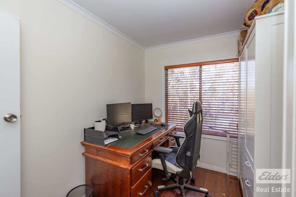 17 Railway Road, Clackline, WA, 6564 - Image 18
