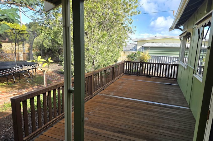 9 Christie Street, Beresford, WA, 6530 - Image 2