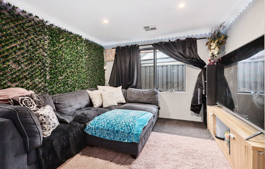 8 Glenworth Drive, Wellard, WA, 6170 - Image 11