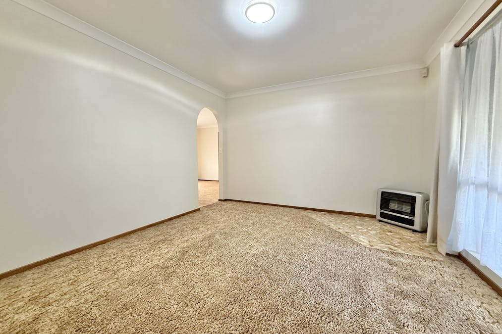 19 Wyndham Avenue, Forbes, NSW, 2871 - Image 5