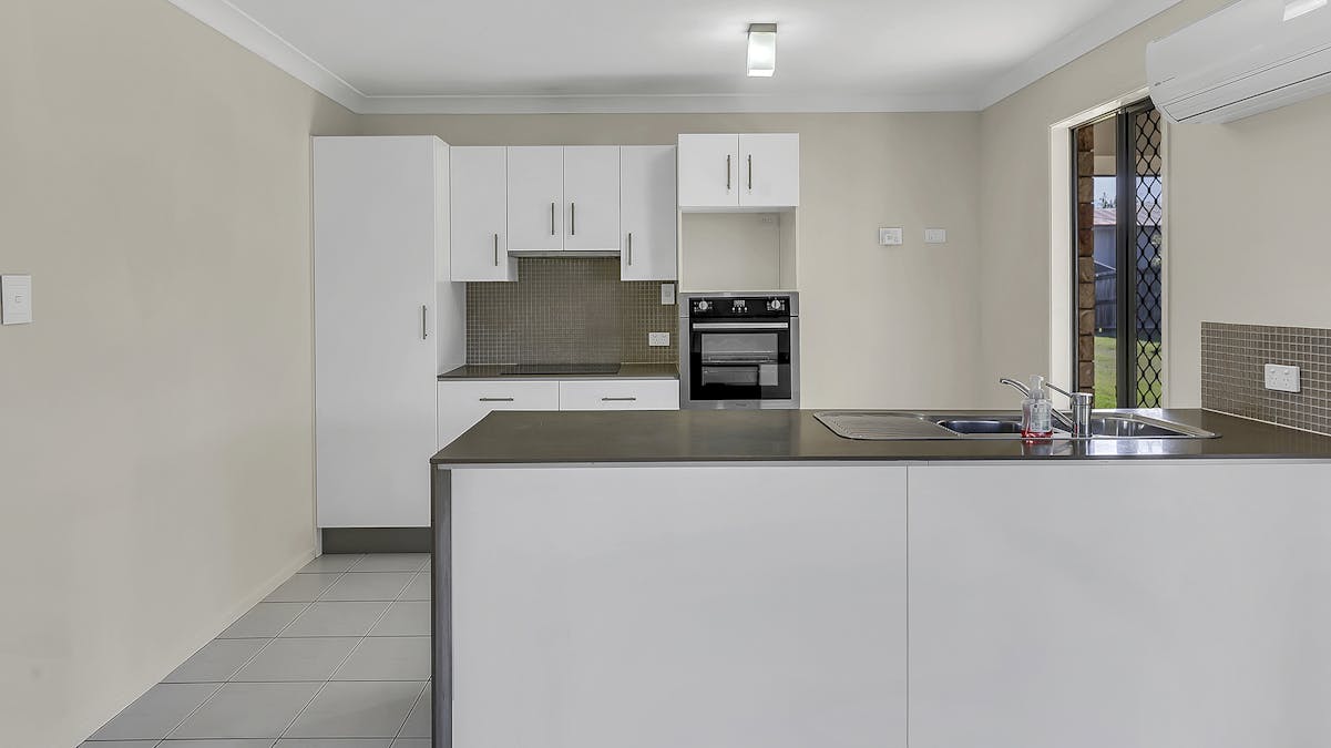 3 Iris Court, Yamanto, QLD, 4305 - Image 7