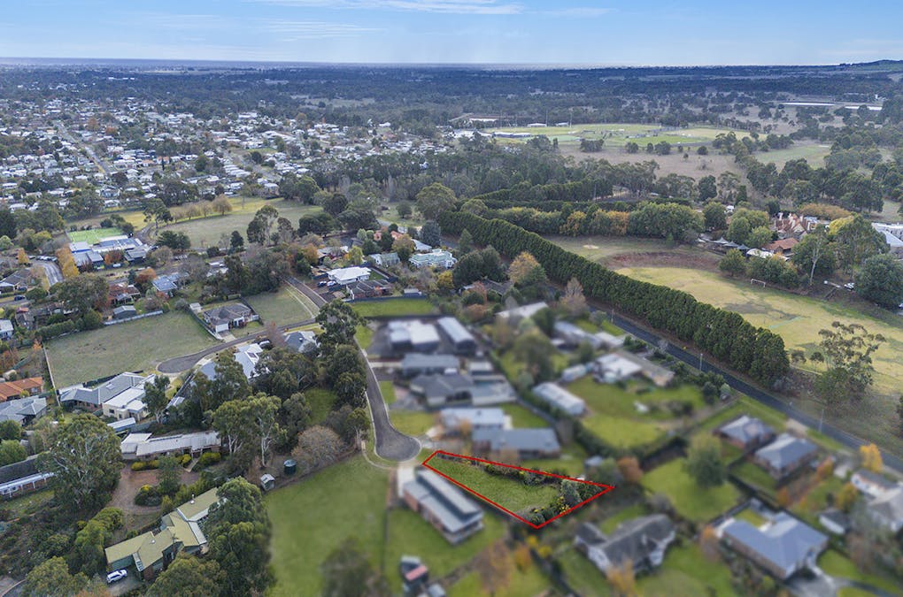 21 Windsor Drive, Hamilton, VIC, 3300 - Image 8