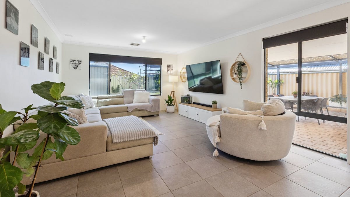 7 Edgbaston Crescent, Port Kennedy, WA, 6172 - Image 9