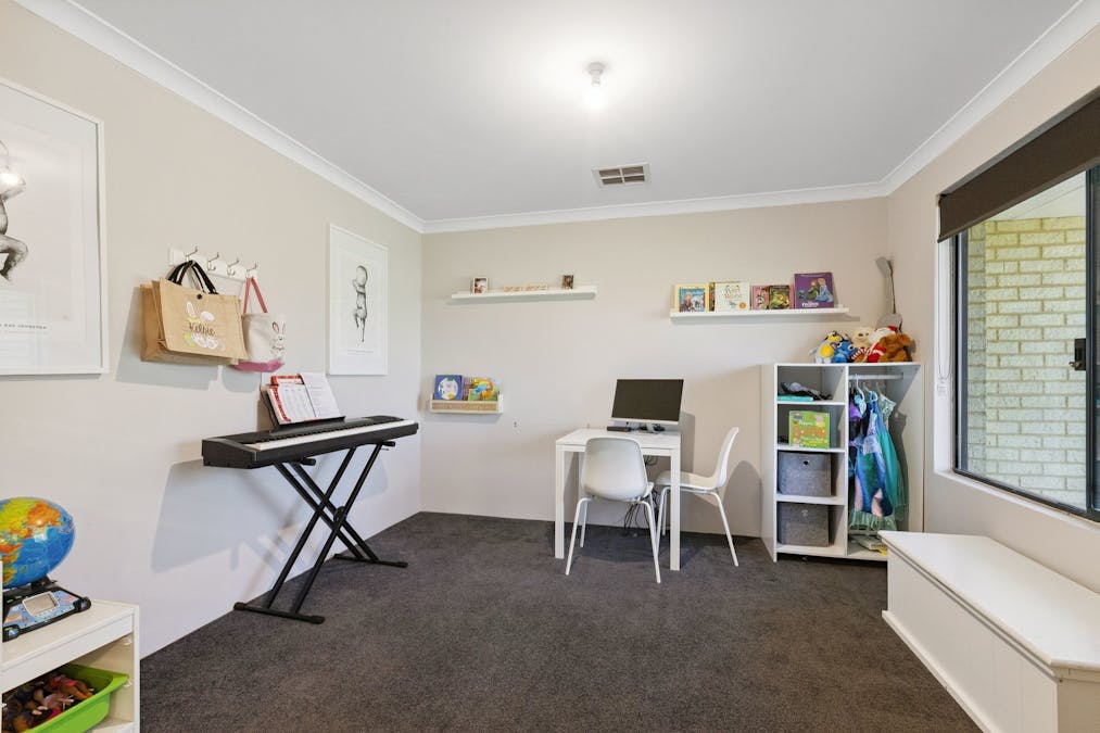 7 Edgbaston Crescent, Port Kennedy, WA, 6172 - Image 15