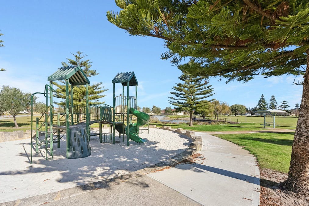 7 Edgbaston Crescent, Port Kennedy, WA, 6172 - Image 25