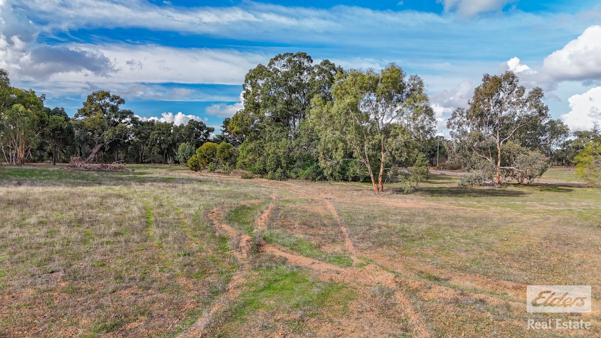 20 Sand Spring Road, Julimar, WA, 6567 - Image 15