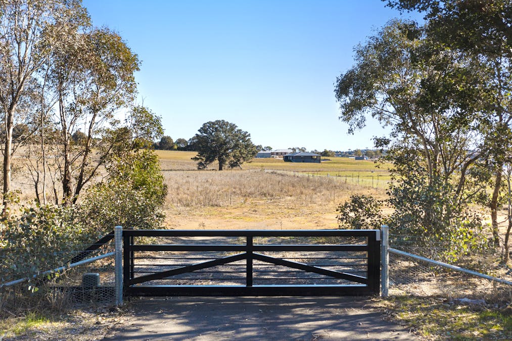 15 McIntosh Circuit, Murrumbateman, NSW, 2582 - Image 2