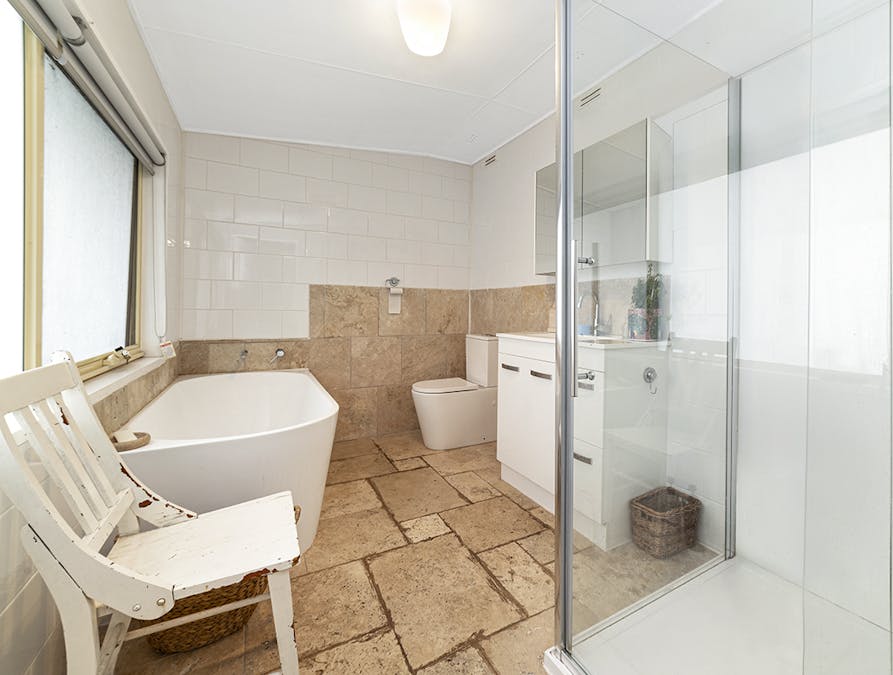 61  Wills Street, Dunkeld, VIC, 3294 - Image 10