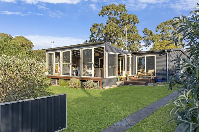 61  Wills Street, Dunkeld, VIC, 3294 - Image 1