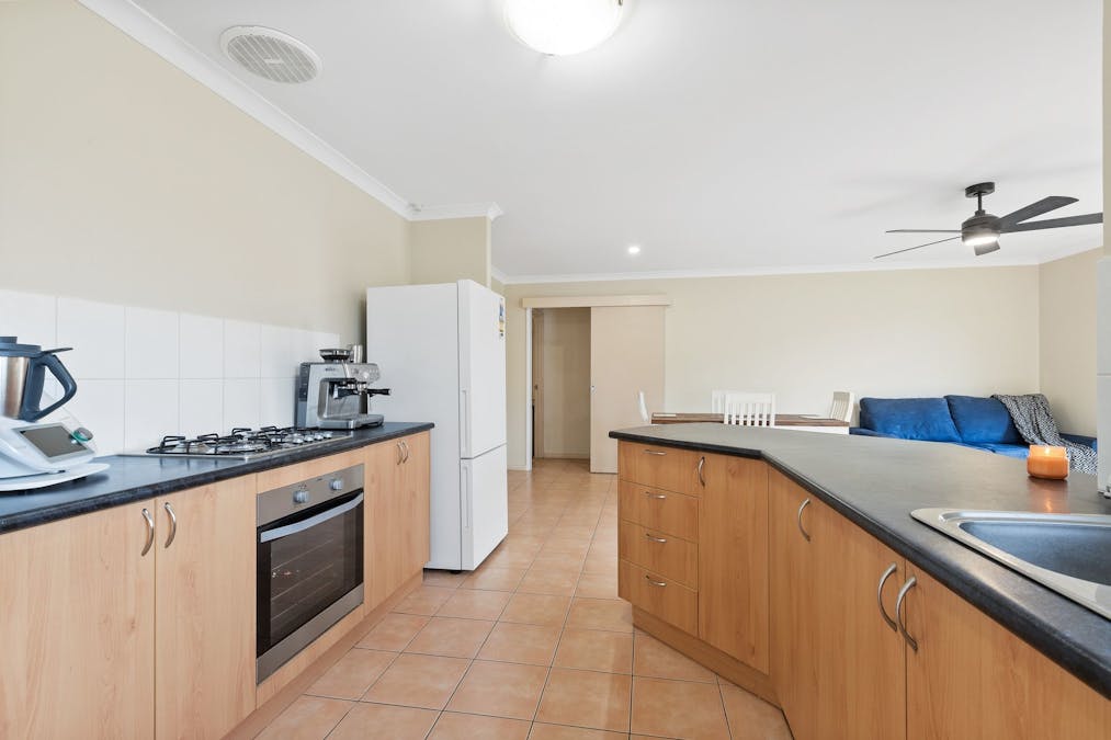 79 Montoro Drive, Port Kennedy, WA, 6172 - Image 5