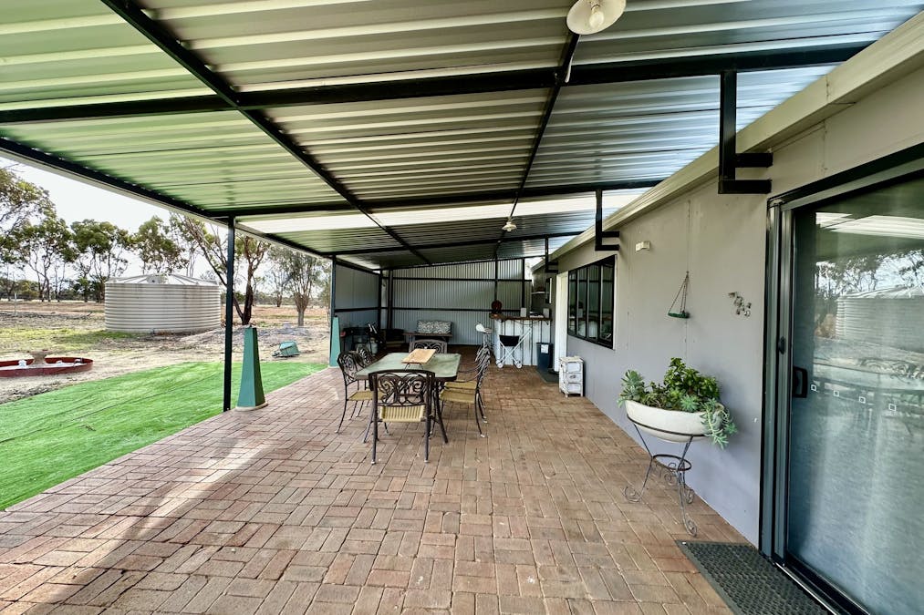 8827 Wallis Road, Katanning, WA, 6317 - Image 20