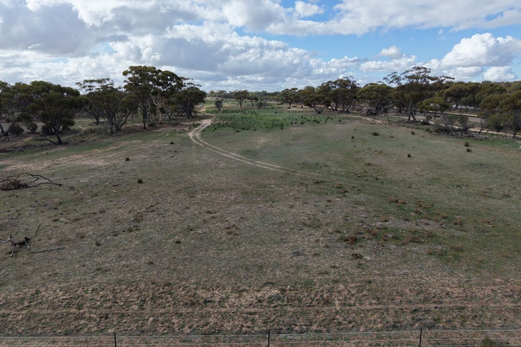 65 Richardson Street, Meckering, WA, 6405 - Image 4