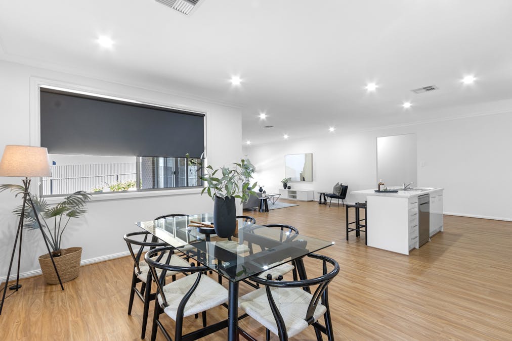 5A Young Street, Clare, SA, 5453 - Image 12