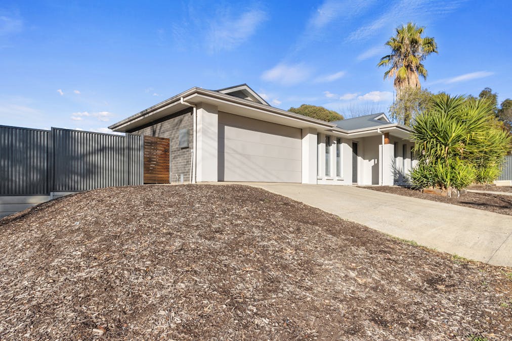 5A Young Street, Clare, SA, 5453 - Image 2