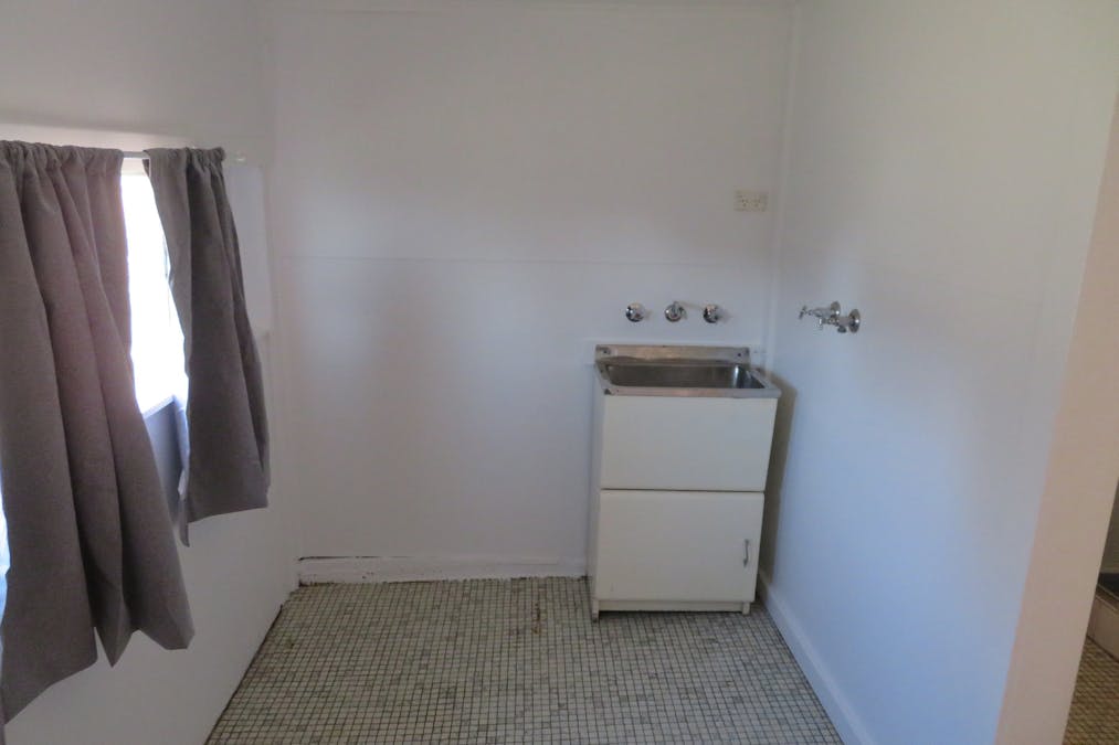 6/229 George Street, Bathurst, NSW, 2795 - Image 7