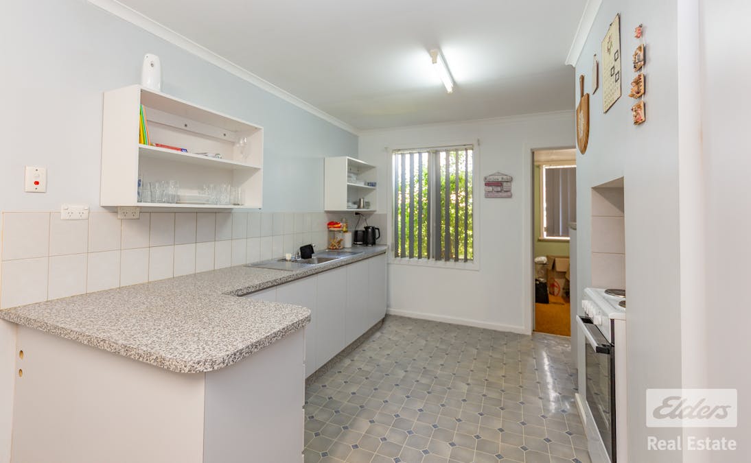 10 Lockyer Street, Goomalling, WA, 6460 - Image 6
