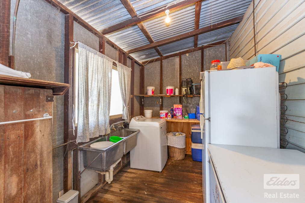 10 Lockyer Street, Goomalling, WA, 6460 - Image 23