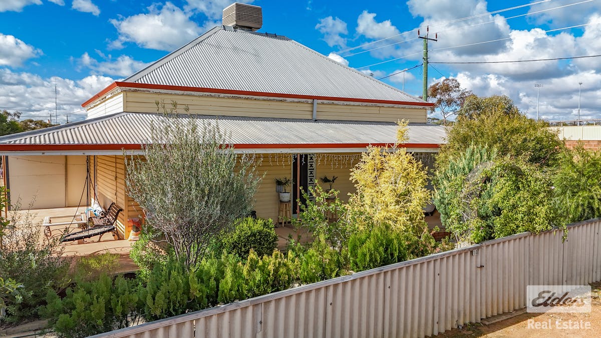 10 Lockyer Street, Goomalling, WA, 6460 - Image 2